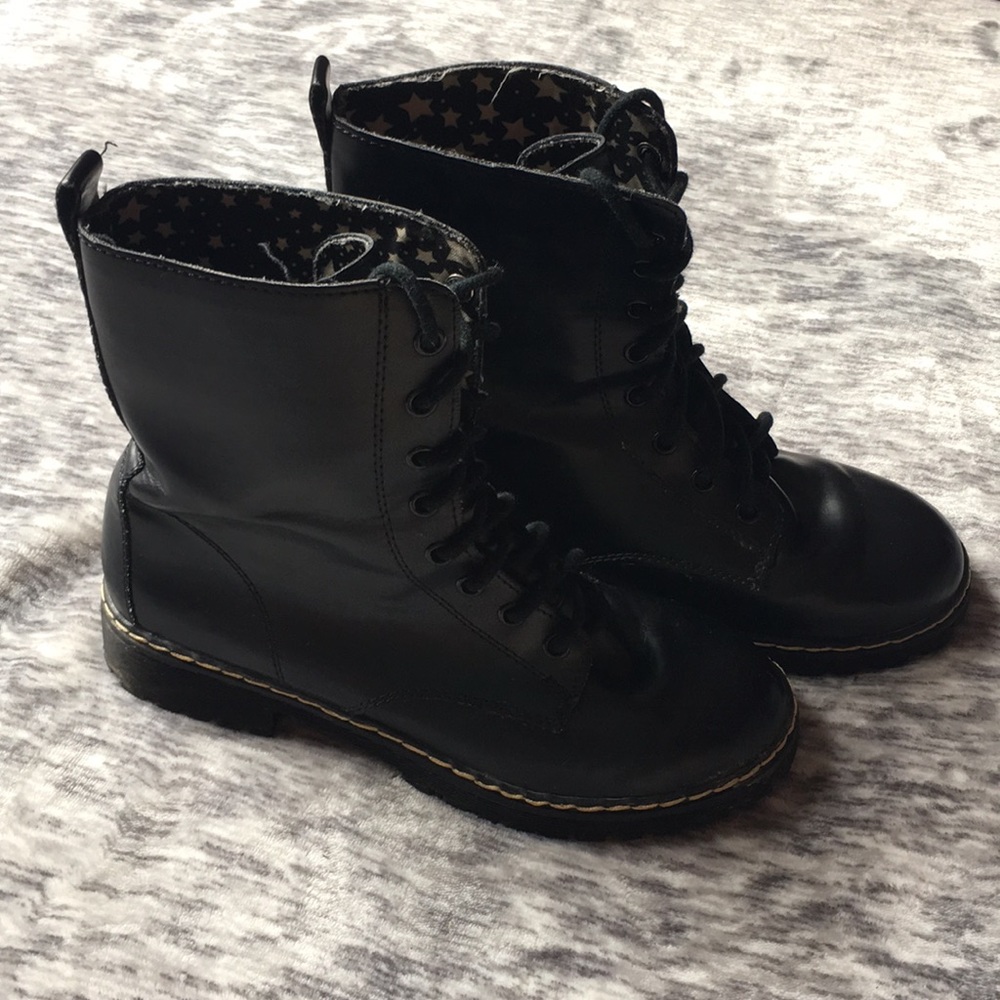 Trendy UNIONBAY Floyd Combat Boots